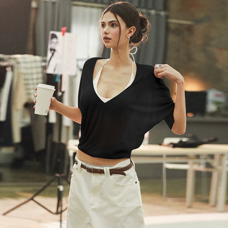 Różowa Bluzka Luźny Krój Dekol – Fashion Streetwear recenzja i cena